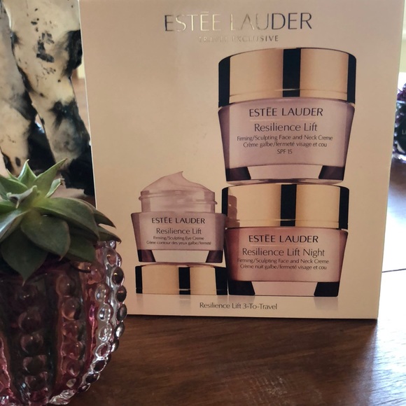 Resilience Lift Firming/Sculpting Skincare Collect